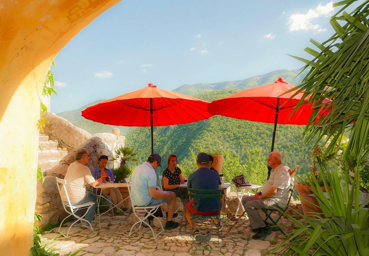 Chateau Des Gipieres Bij De Mont Ventoux Монбрен-ле-Бен Экстерьер фото